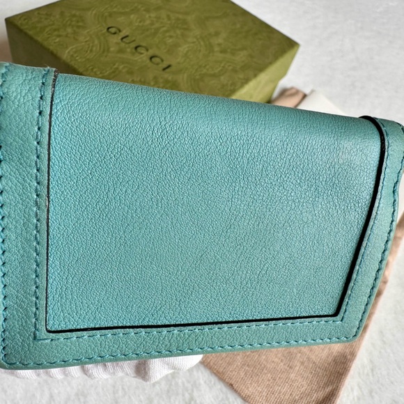 GUCCI 
Wonka Grain Calfskin Diana Tri-Fold Wallet Dusty Azure - Picture 10 of 15